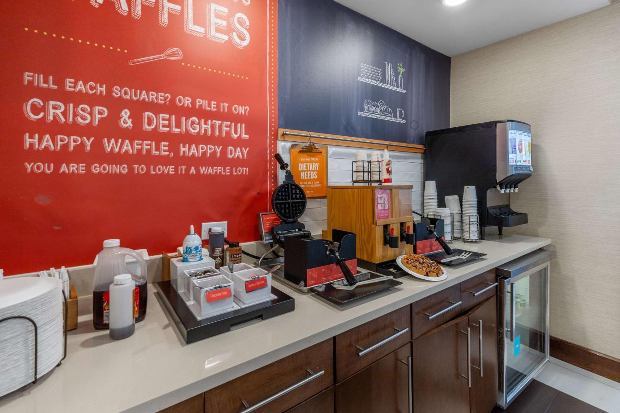 ハンプトン イン アンド スイーツ セルマ サン アントニオ ランドルフ Afb テキサス Selma エクステリア 写真